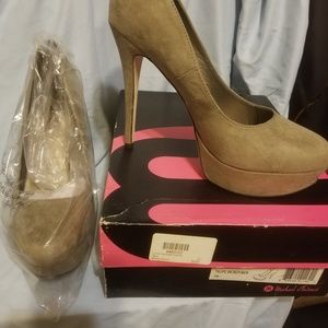 Sexy heels never worn